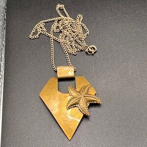 Vintage Gold Starfish Pendant Necklace